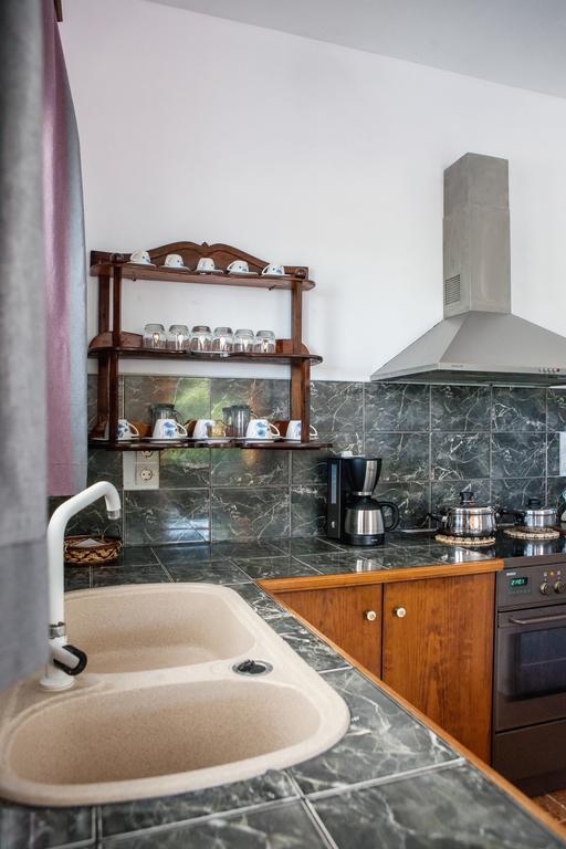 Aloni Villa Skopelos Town Room photo